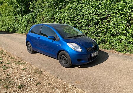 Toyota Yaris 1,4-l-D-4D Executive MultiMode-Getrieb...
