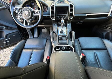Porsche Cayenne Diesel -wie neu!