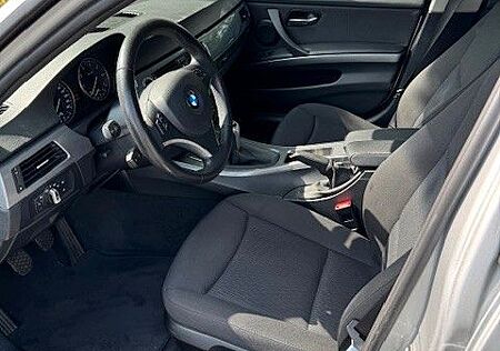 BMW 318i , 2. Hand, top gepflegt (Garage), TÜV11/2026