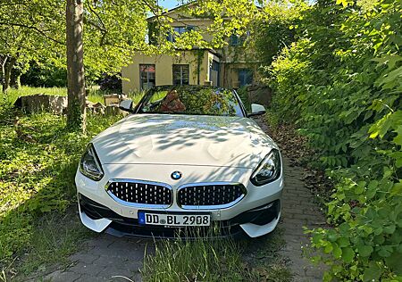 BMW Z4 sDrive20i Advantage ADVANTAGE