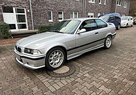 BMW M3 Coupe 3,2 Titansilber