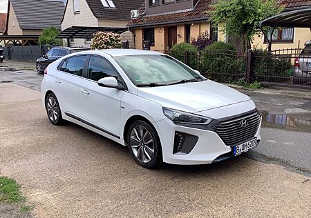Hyundai IONIQ 1.6l GDi HYBRID Style Style