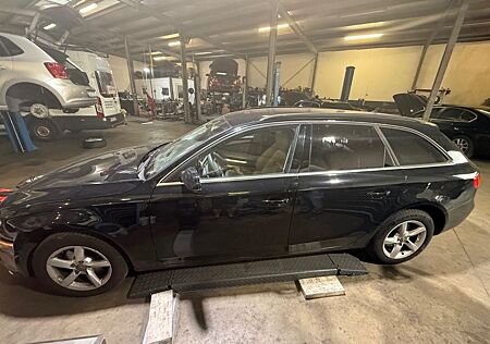 Audi A4 2.0 TDI 140kW multitronic Ambition Avant ...