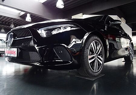 Mercedes-Benz A 200 Progressive/ Autom/ Navi/ LED/ Leder/ AHK