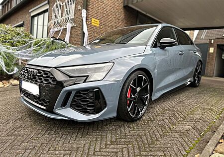 Audi RS3 gebraucht kaufen Audi RS3 2.5 TFSI S tronic quattro Sportback CERAMIC