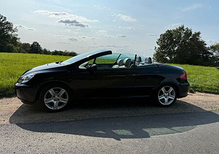 Peugeot 307 307CC Tendance 140 PS, Cabrio, Leder, 8-fach ber