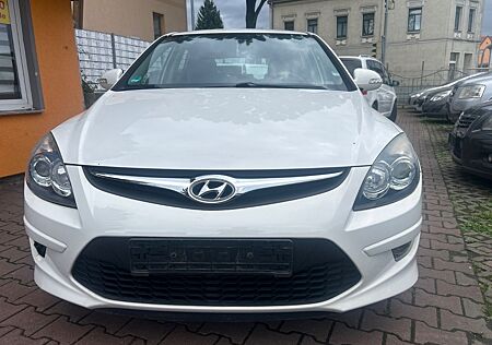 Hyundai i30 1.4 Edition20 , Tüv bis 11/2025