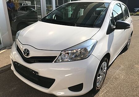Toyota Yaris 1,0-l-Dual-VVT-i Cool