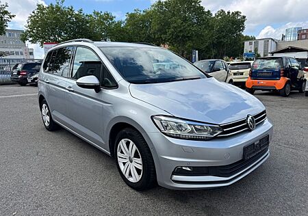 VW Touran Volkswagen * 2.0 TDI Aut*Parktronik*7-Sitze*Klima