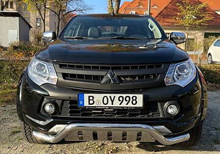 Mitsubishi L200 Di-D+ Vollausstattung