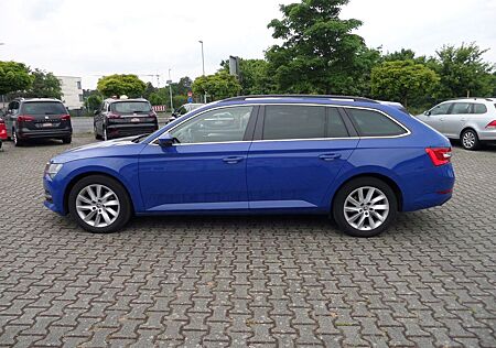 Skoda Superb Ambition 4x4+DSG+LED+Navi+Business Amunds