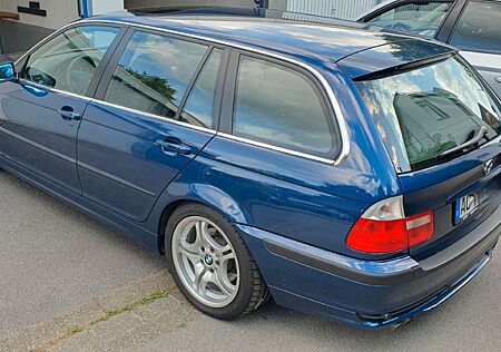 BMW 320i touring -