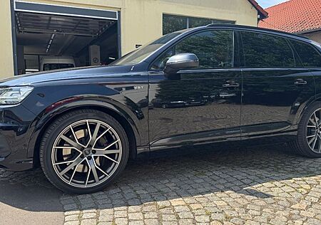 Audi SQ7 4.0 TDI PANO*7-SITZ*HUD*NIGHT*22 Zoll*VOLL