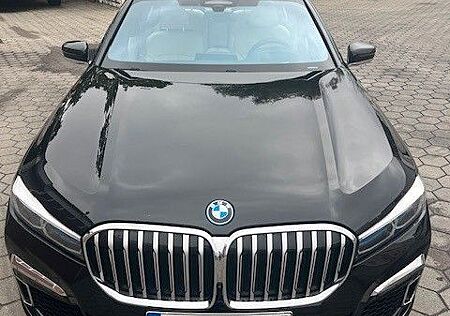 BMW 745Le xDrive -