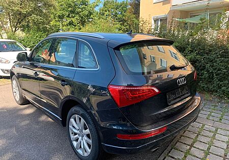 Audi Q5 3.2 FSI S tronic quattro -