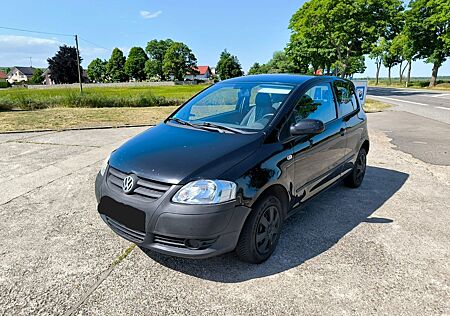 VW Fox Volkswagen 1,2 Standard, Unfallfrei, TÜV abgl. gepflegt