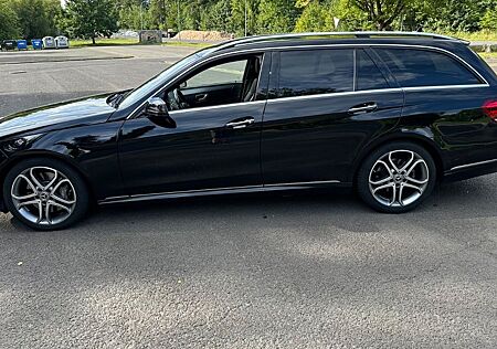 Mercedes-Benz E 350 BlueTEC 4MATIC T -