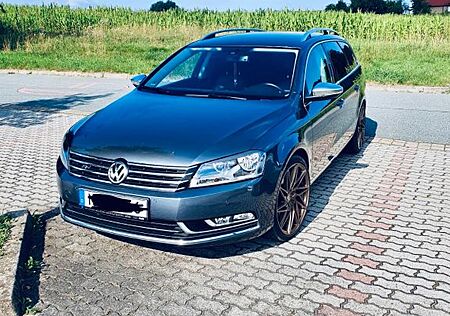 VW Passat Variant Volkswagen 2.0 TDI 125kW Highline BMT Va...