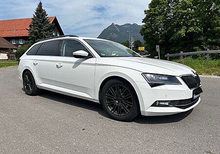 Skoda Superb 2.0 TDI 4x4 SCR 140kW DSG STYLE COMBI..
