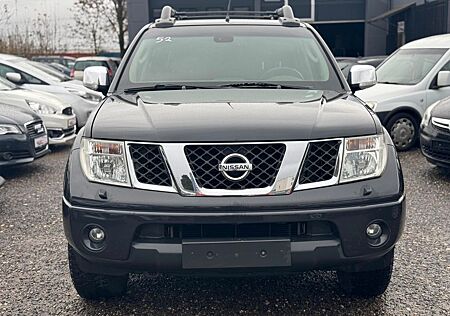 Nissan Navara Pickup Doppelkabine Premium 4X4