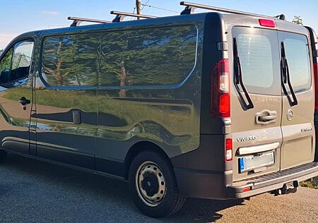 Opel Vivaro Camper Van, Wohnmobil