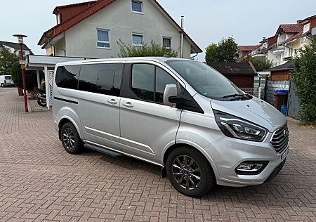Ford Tourneo Custom L1 150PS Titanium X Aut. AHK