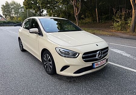 Mercedes-Benz B 180 -Automa-Digitales Tacho-Navi-Kamera-Tem-TOP
