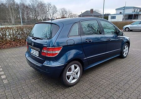 Mercedes-Benz B 200 Turbo -