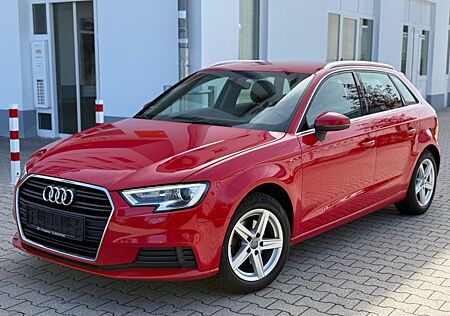 Audi A3 Sportback 30 TFSI*Xenon*Navi*AHK*SHZ*PDC*TOP*
