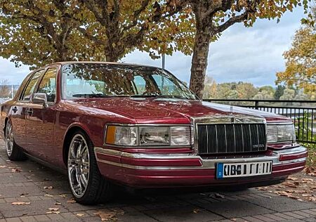 Lincoln Town Car Signature Series