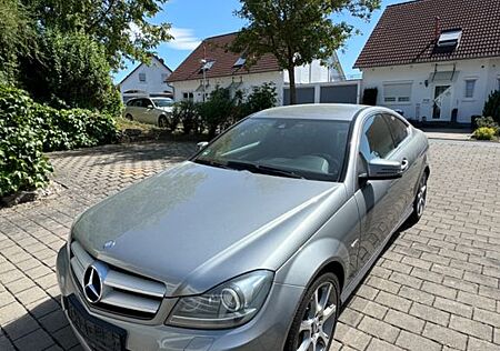 Mercedes-Benz 250 C CDI AMG- Line | 204 PS