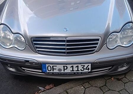 Mercedes-Benz 220 gebraucht kaufen Mercedes-Benz 220 CDI KOMBI