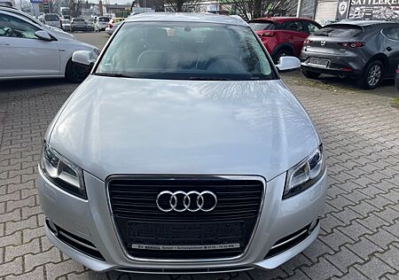 Audi A3 Sportback 1.2 TFSI Ambiente Neue inspektion