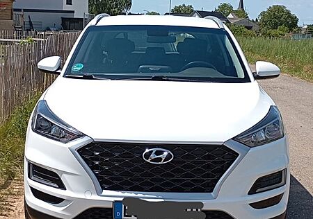 Hyundai Tucson 1.6 GDI Select *8fach bereift *Navi *Kame