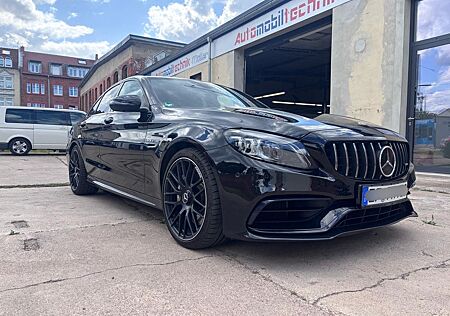 Mercedes-Benz C 63 AMG