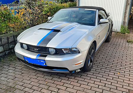 Ford Mustang Cobra-Jet V8