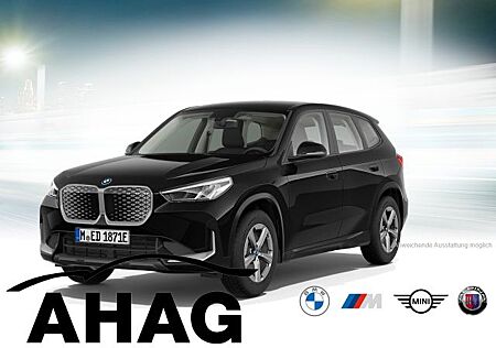 BMW iX1 xDrive30 Adaptives Fahrwerk