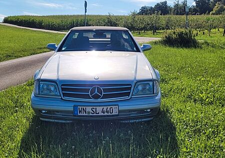 Mercedes-Benz SL 320 -