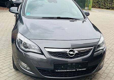 Opel Astra Sports Tourer 1.4 T Edition 88k...