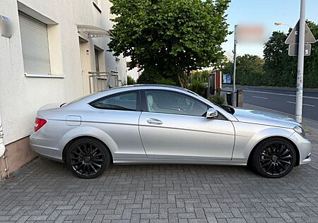 Mercedes-Benz C 180 BlueEFFICIENCY Coupé Edition 1 Edition 1