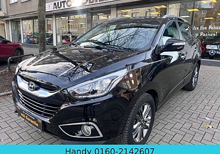 Hyundai ix35 Style AWD*Leder*Navi*Xenon*Panoramadach*