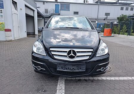 Mercedes-Benz B 180 CDI Orignal 89 Tkm Schwarz Wie Neu 1 Hand