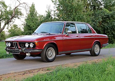 BMW E3 3,3L *Schaltgetriebe*Leder*Klima*Schiebedach*