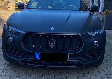 Maserati Levante S