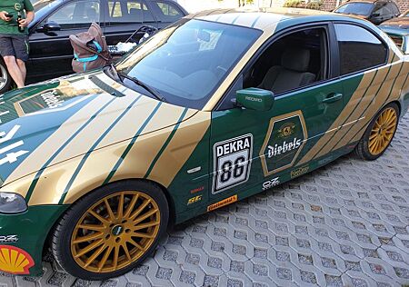 BMW 330Ci -