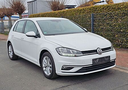 VW Golf Volkswagen 1.6 TDI SCR Comfortline/579