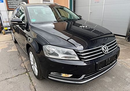 VW Passat Variant Volkswagen Highline,AHK,Navi,PDC,Teilleder