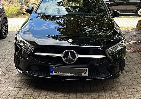 Mercedes-Benz 200