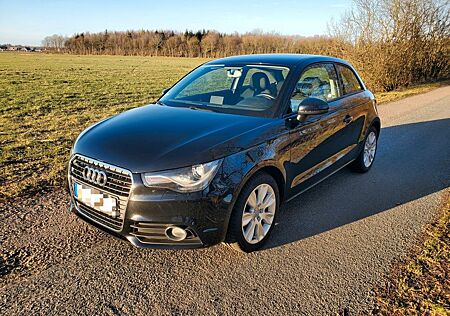 Audi A1 1.2 TFSI 1. Hand Scheckheftgepflegt
