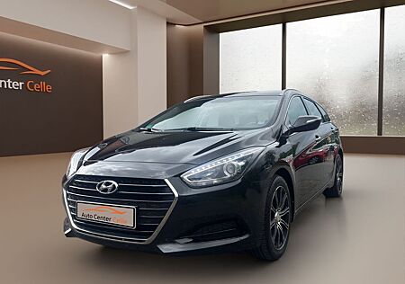 Hyundai i40 cw blue Classic/Klima/PDC/TÜV/SHZ/LED